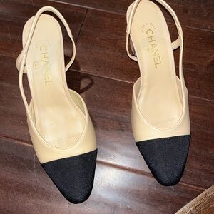 Chanel Grosgrain Cap Toe Slingback Block Heel